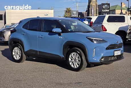 Blue 2021 Toyota Yaris Cross SUV GXL F