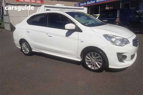 White 2015 Mitsubishi Mirage Sedan Es