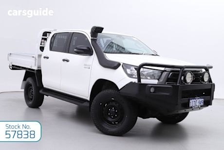 White 2022 Toyota Hilux Double Cab Chassis Sr (4X4)