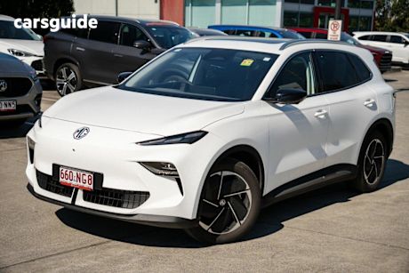 White 2025 MG MGS5 EV Wagon Essence 49