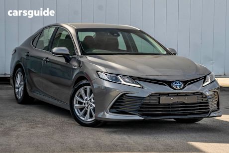 Silver 2022 Toyota Camry Sedan ASCENT F