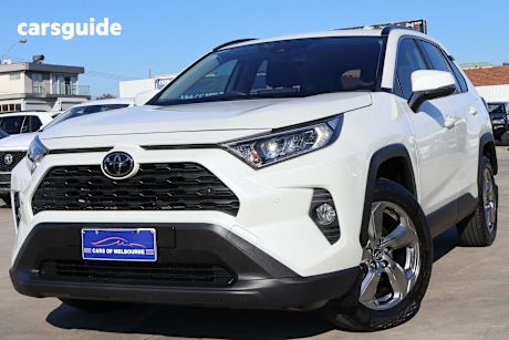 White 2019 Toyota RAV4 SUV GXL F