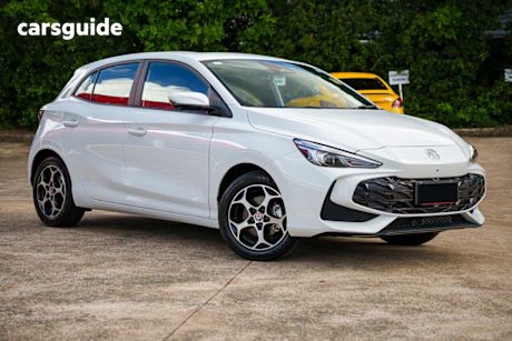 White 2025 MG MG3 Hatchback Essence