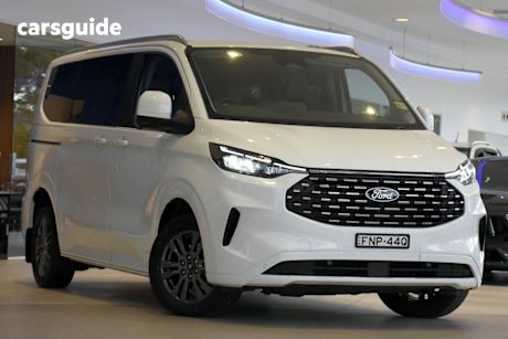 White 2024 Ford Tourneo SUV TITANIUM X F