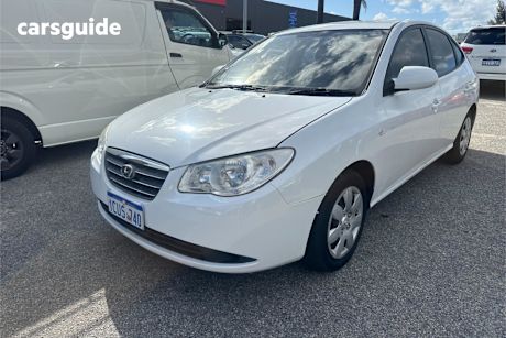 White 2008 Hyundai Elantra Sedan Sx