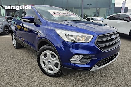 Blue 2017 Ford Escape SUV AMBIENTE 4X4