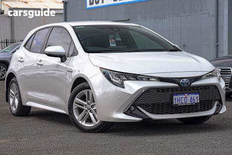 White 2020 Toyota Corolla Hatch SX HYBRID F