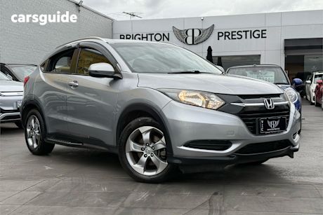 Silver 2017 Honda HR-V Wagon Le
