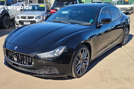 Black 2016 Maserati Ghibli Sedan