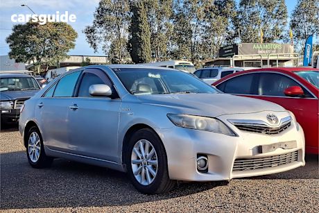 Silver 2010 Toyota Camry Sedan HYBRID F
