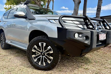 Silver 2022 Mitsubishi Pajero Sport Wagon Exceed (4Wd) 7 Seat