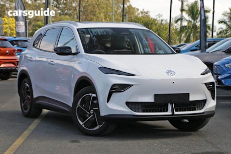 White 2025 MG MGS5 EV SUV ESSENCE 62 R