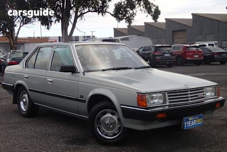 Green 1985 Toyota Corona Sedan Cs