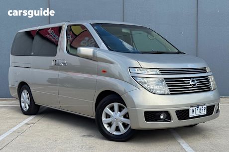 Gold 2002 Nissan Elgrand OtherCar RIDER S