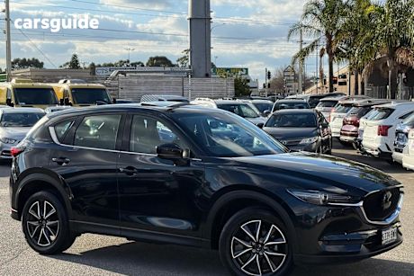 Black 2018 Mazda CX-5 SUV AKERA 4X4