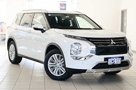 White 2024 Mitsubishi Outlander SUV LS F