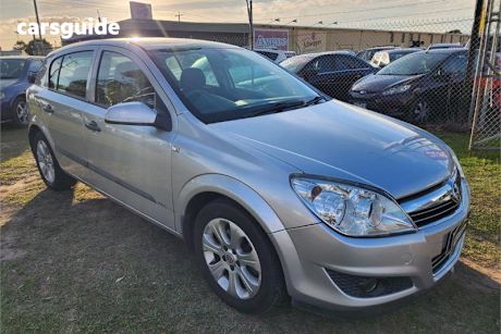 Silver 2008 Holden Astra Hatchback Cd