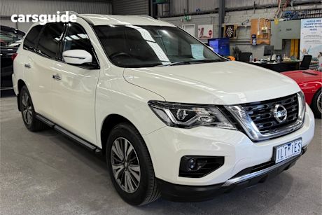 White 2017 Nissan Pathfinder SUV ST F