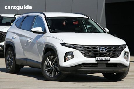 White 2023 Hyundai Tucson SUV ELITE F