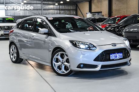 Silver 2013 Ford Focus Hatch ST F