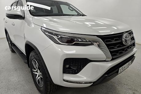 White 2022 Toyota Fortuner SUV GXL 4X4