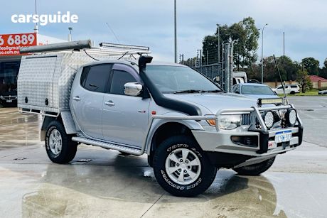 White 2008 Mitsubishi Triton Ute Tray GLX-R 4X4