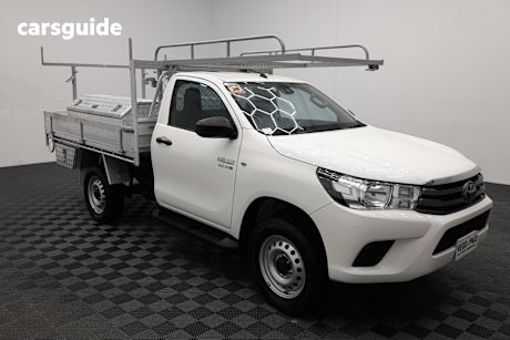 White 2020 Toyota Hilux Ute Tray SR 4X4