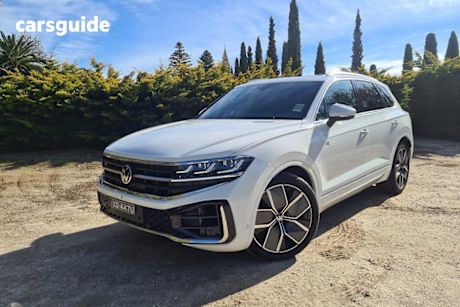 White 2024 Volkswagen Touareg SUV 210TDI R-LINE 4WD