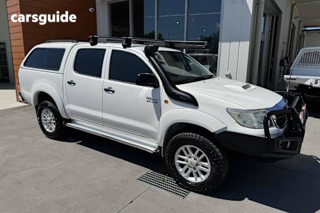 White 2014 Toyota Hilux Ute Tray SR 4X4