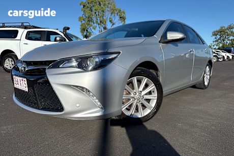 Silver 2017 Toyota Camry Sedan ATARA S F