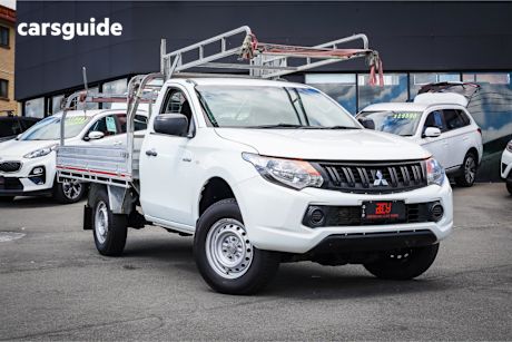 White 2018 Mitsubishi Triton Ute Tray GLX R