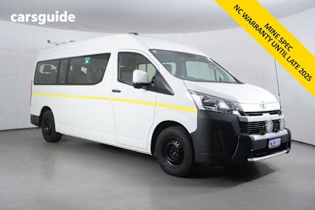 White 2020 Toyota HiAce Bus Commuter (12 Seats)