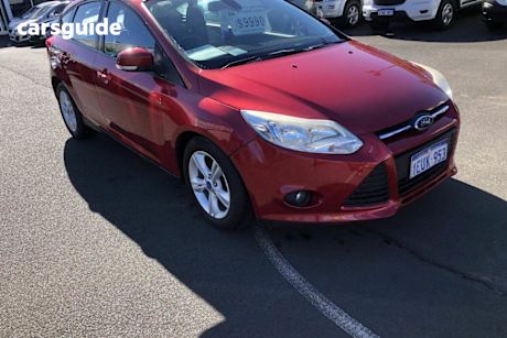 Red 2015 Ford Focus Hatchback Trend