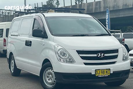 White 2014 Hyundai Iload Commercial R