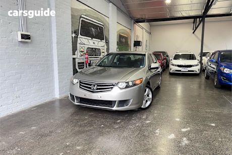 Silver 2009 Honda Accord Euro Sedan