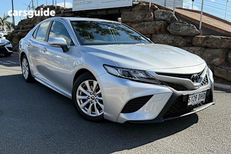 Silver 2018 Toyota Camry Sedan ASCENT SPORT F