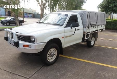 White 1998 Mitsubishi Triton Ute Tray GL R