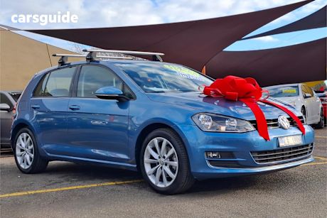 Blue 2014 Volkswagen Golf Hatchback 103 Tsi Highline