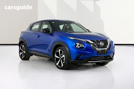 Blue 2023 Nissan Juke Hatchback St-L