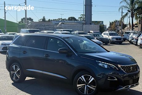 Blue 2017 Peugeot 5008 SUV GT LINE F