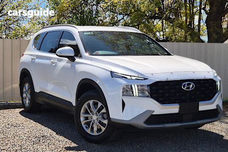 White 2022 Hyundai Santa FE SUV 4X4