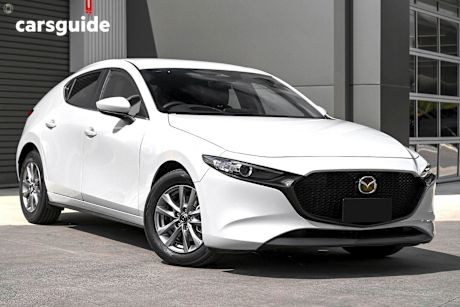 White 2025 Mazda 3 Hatchback G20 Pure