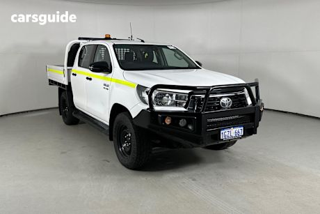 White 2020 Toyota Hilux Double Cab Chassis Sr (4X4)
