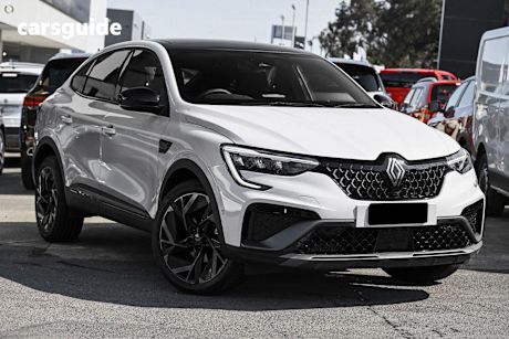 White 2024 Renault Arkana Coupe Espirit Alpine