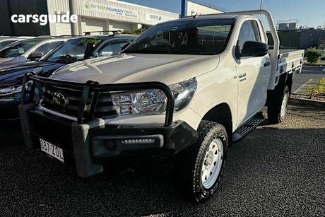 White 2019 Toyota Hilux Cab Chassis Sr (4X4)