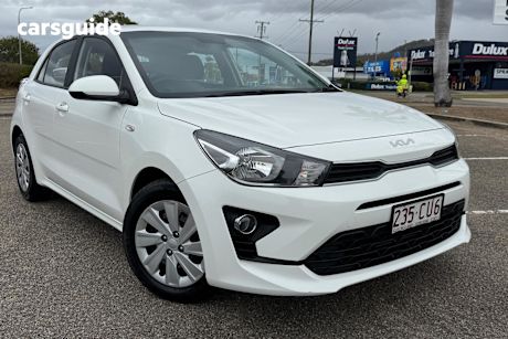 White 2021 Kia RIO Hatch S F