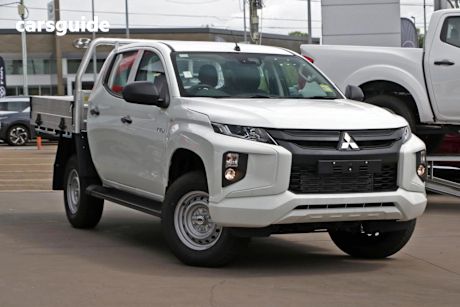 White 2024 Mitsubishi Triton Ute Tray GLX 4X4