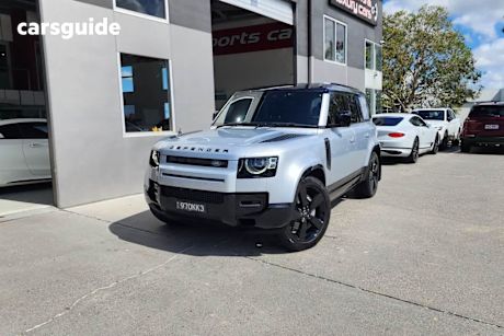 Silver 2024 Land Rover Defender Wagon 110 D300 X-Dynamic Se (220Kw)