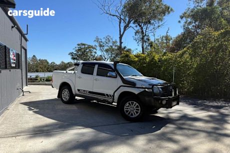 White 2012 Toyota Hilux Dual Cab Pick-up Sr5 (4X4)