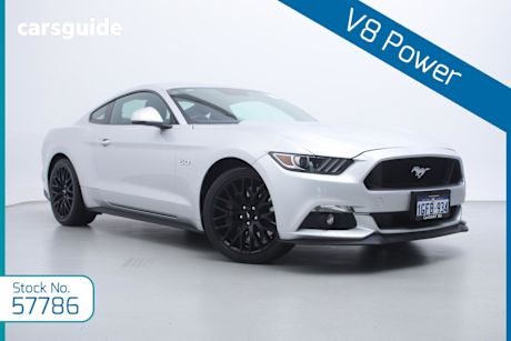 Silver 2016 Ford Mustang Coupe Fastback Gt 5.0 V8